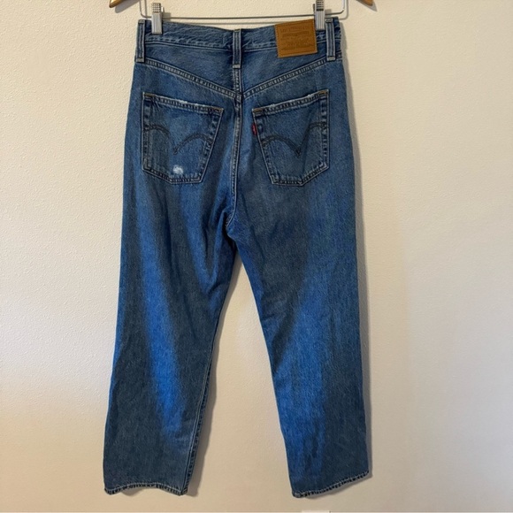 Levi’s Ribcage Straight Ankle Button Fly Premium Jean Busted Knee Medium Wash-26 - Picture 4 of 8